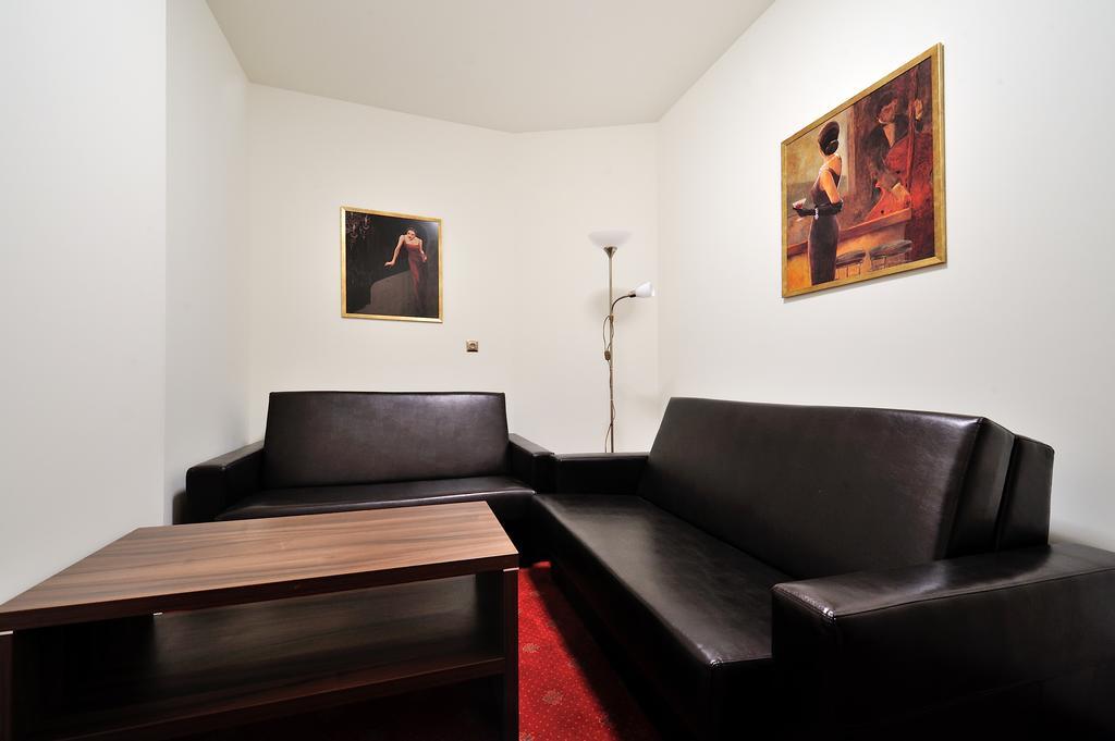 Hotel Centrum סוסנוביץ' חדר תמונה