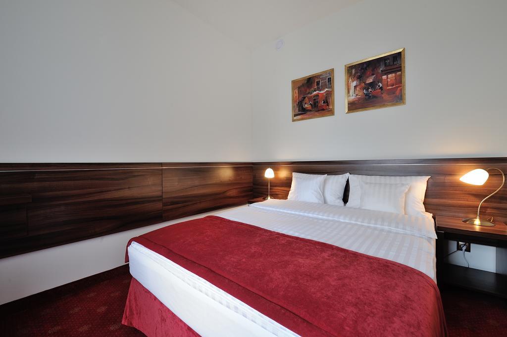 Hotel Centrum סוסנוביץ' חדר תמונה